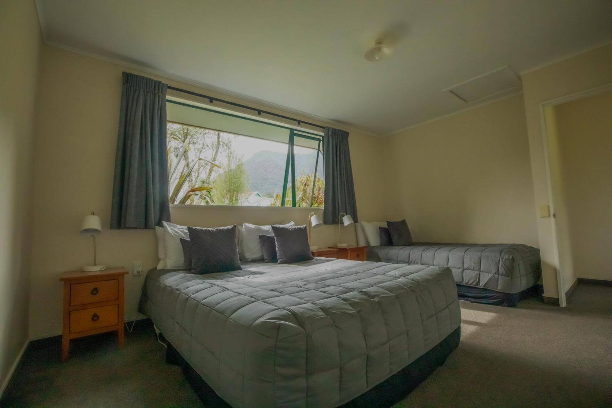 Rainforest Motel Fox Glacier Eksteriør billede