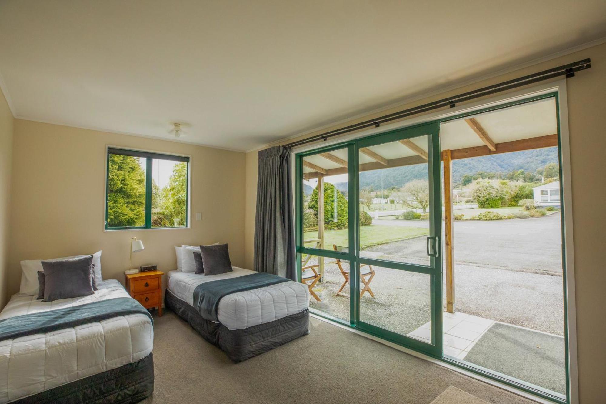 Rainforest Motel Fox Glacier Eksteriør billede