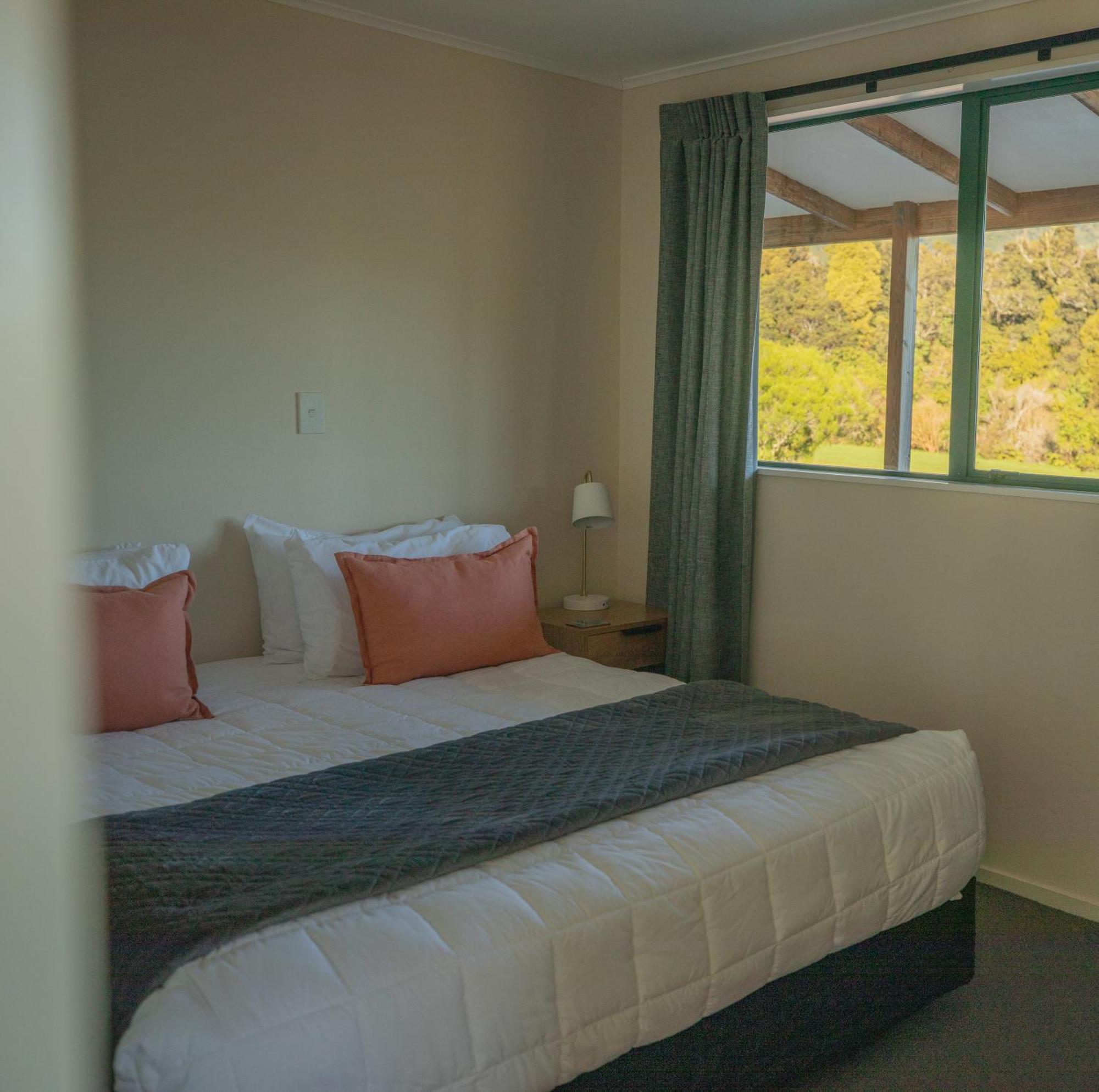Rainforest Motel Fox Glacier Eksteriør billede